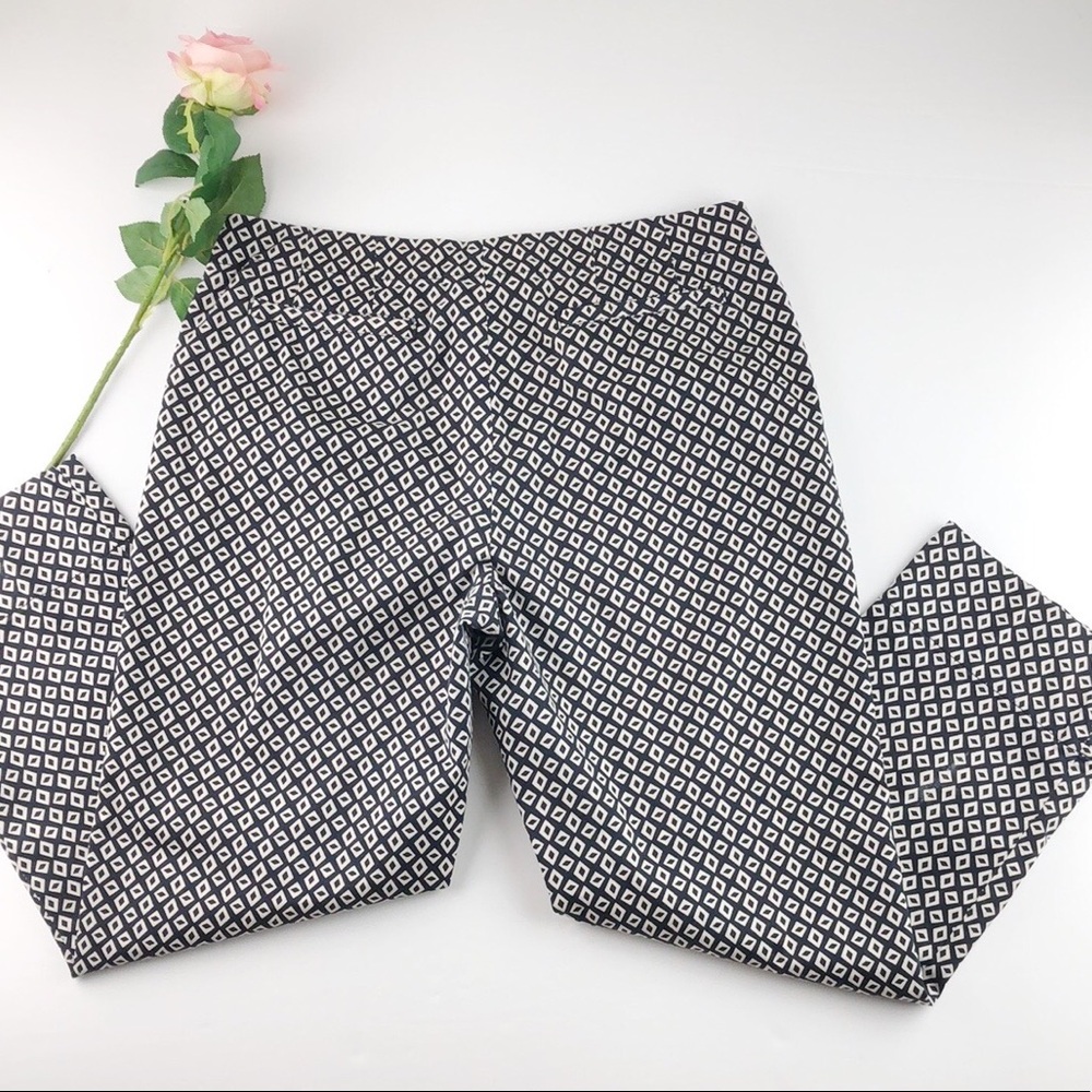 CAbi #877 Geometric Cropped Ankle Dress Pants Sz 8 - Picture 3 of 12